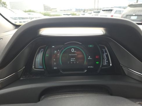 Used 2020 Hyundai Ioniq SE image 12