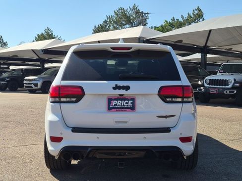 Used 2021 Jeep Grand Cherokee Trackhawk AWD/4WD image 7
