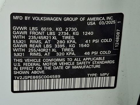 Certified 2025 Volkswagen ID.4 Pro S Plus AWD/4WD image 27