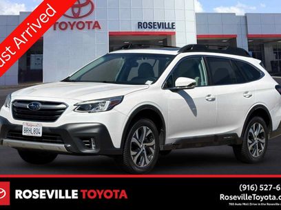 Used 2020 Subaru Outback Limited w/ Tech Package 2