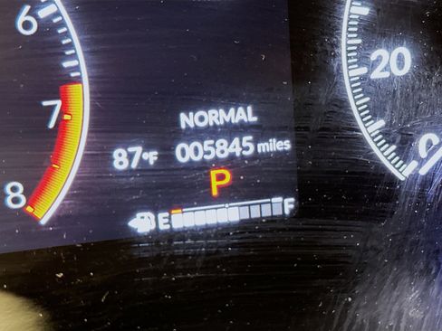 Used 2025 Honda HR-V Sport image 19