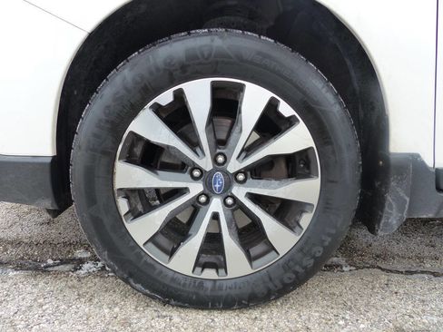 Used 2016 Subaru Outback 2.5i Limited image 12