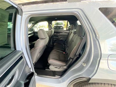 Certified 2025 Honda Pilot Sport image 27