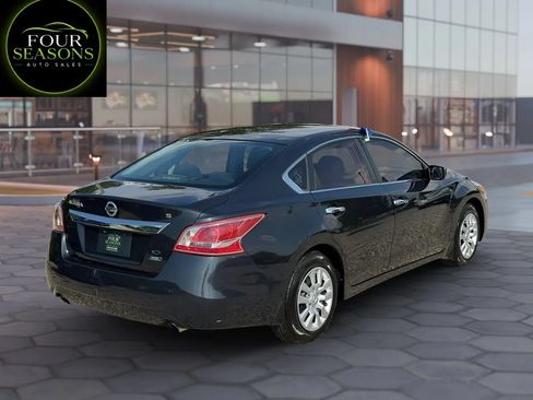 Used 2013 Nissan Altima 2.5 S FWD image 3