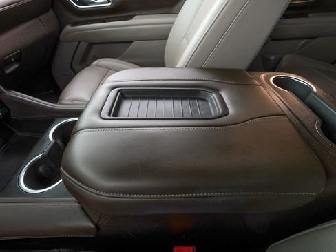 Used 2022 Chevrolet Tahoe LT image 28