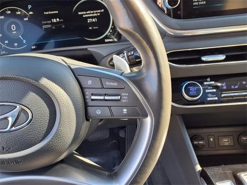 Used 2023 Hyundai Sonata Limited image 17