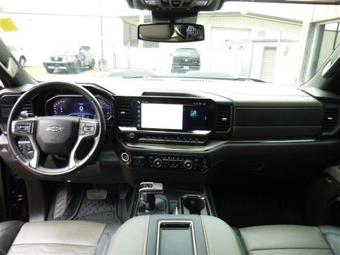 Used 2022 Chevrolet Silverado 1500 ZR2 AWD/4WD image 10