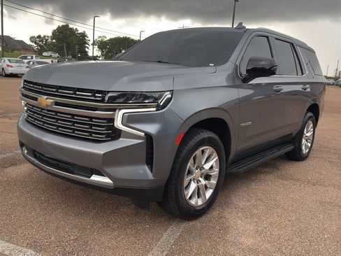 Used 2021 Chevrolet Tahoe Premier w/ Premium Package RWD image 8