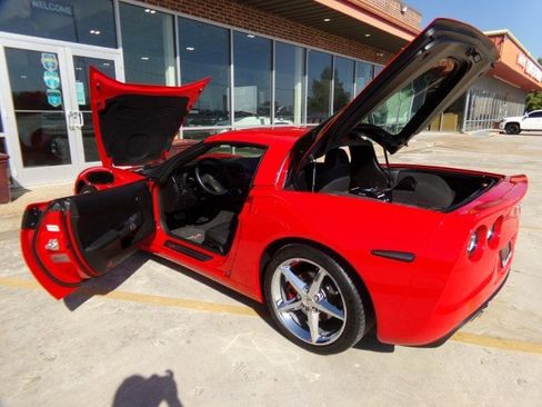 Used 2013 Chevrolet Corvette Coupe w/ 2LT Preferred Equipment Group RWD image 14