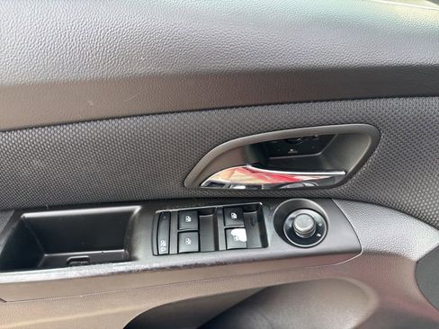 Used 2011 Chevrolet Cruze LT FWD image 23