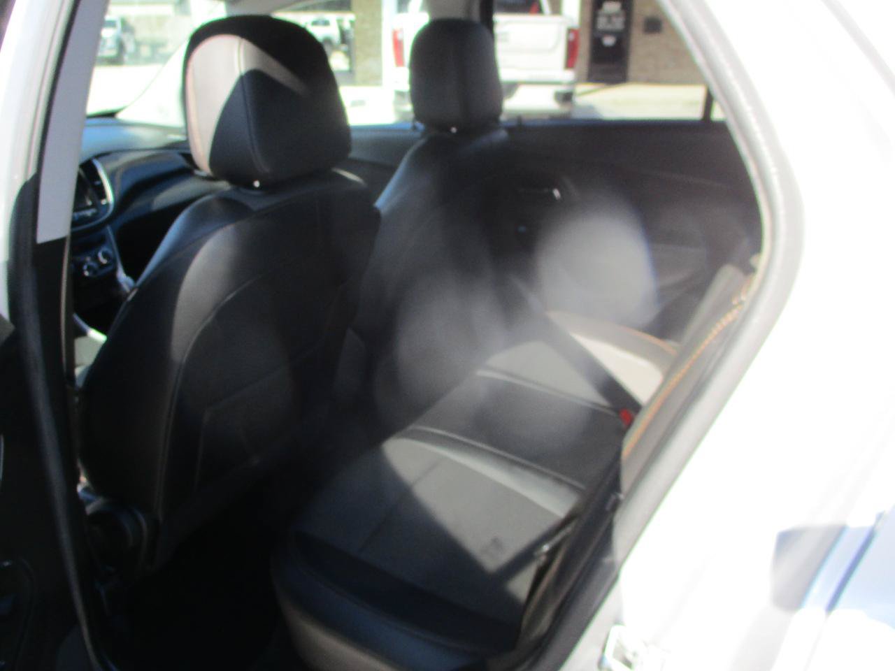 Used 2021 Chevrolet Trax LT FWD image 14