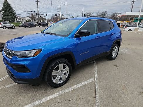 Certified 2022 Jeep Compass Latitude w/ Convenience Group image 7