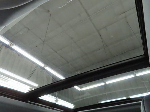 Used 2024 Ford F350 Limited w/ FX4 Off-Road Package image 33