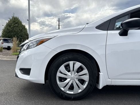 Used 2025 Nissan Versa S w/ Trunk Package image 9