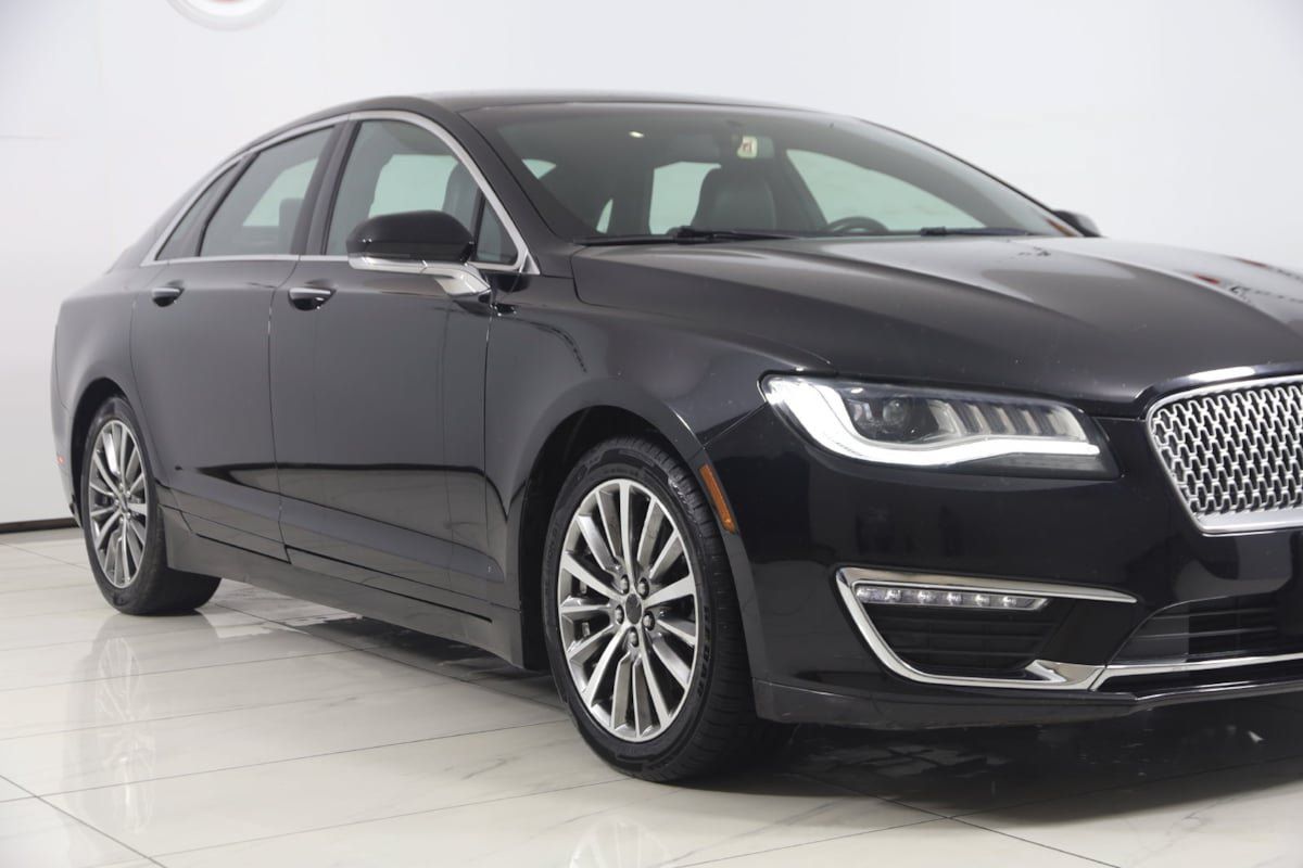 Used 2017 Lincoln MKZ Premiere FWD image 32