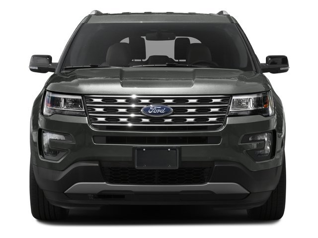 Used 2016 Ford Explorer XLT w/ Equipment Group 201A FWD image 4