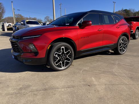 Used 2023 Chevrolet Blazer RS w/ Driver Confidence II Package image 1
