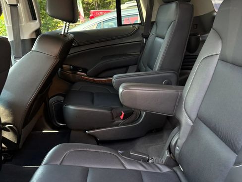 Used 2019 Chevrolet Tahoe Premier w/ RST 6.2L Performance Edition AWD/4WD image 36