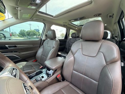 Used 2021 Kia Telluride SX w/ Towing Package FWD image 27
