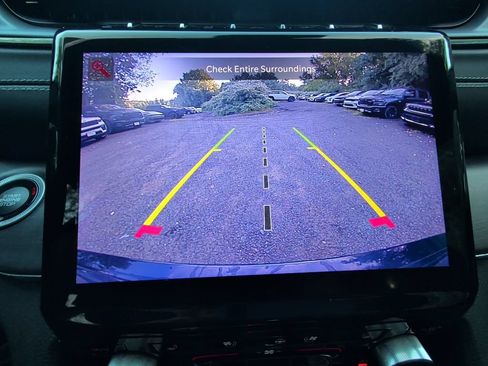 Used 2023 Jeep Grand Cherokee Overland w/ Luxury Tech Group IV AWD/4WD image 22