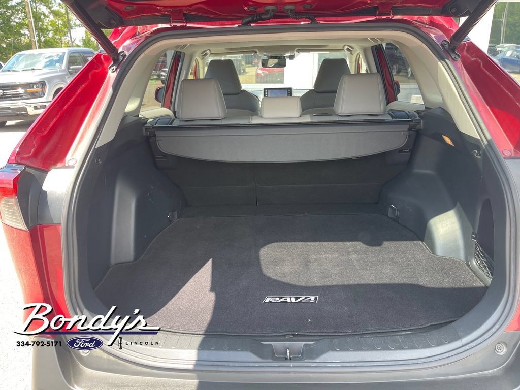Used 2019 Toyota RAV4 Limited w/ Cold Weather Package FWD image 14