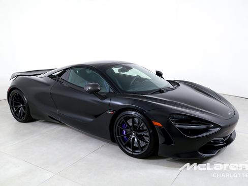 Used 2022 McLaren 720S Spider image 3