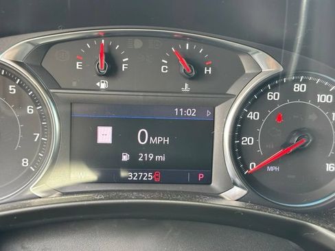 Used 2022 Chevrolet Equinox LT FWD image 28