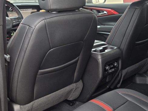 New 2026 Chevrolet Traverse RS image 17