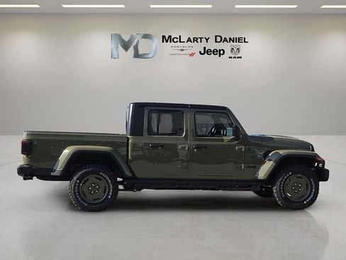 New 2026 Jeep Gladiator Willys AWD/4WD image 6