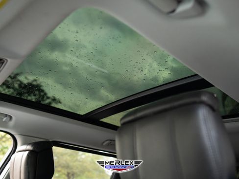 Used 2018 Land Rover Range Rover Long Wheelbase Supercharged image 36