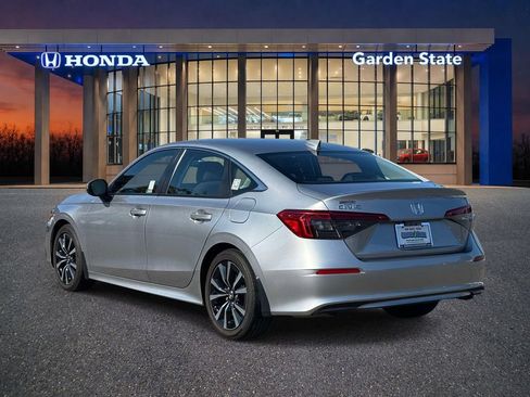Certified 2024 Honda Civic EX image 4