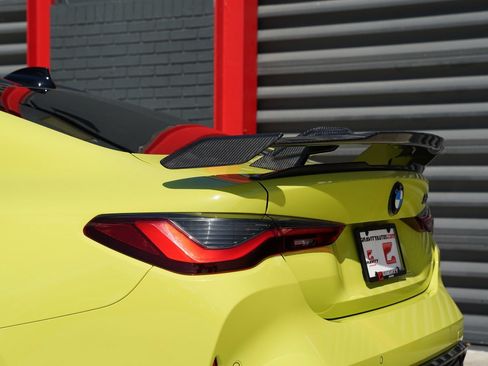 Used 2021 BMW M4 Competition w/ M Carbon Exterior Package RWD image 13