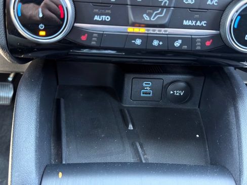 Used 2022 Ford Escape SEL w/ SEL Stealth AWD Package image 33