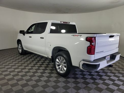 Used 2022 Chevrolet Silverado 1500 Custom AWD/4WD image 6