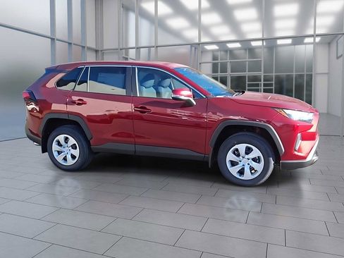 New 2025 Toyota RAV4 LE image 6