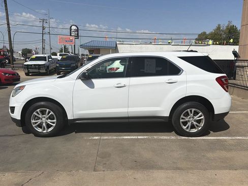Used 2017 Chevrolet Equinox LS AWD/4WD image 8