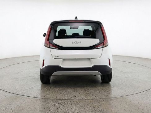 Used 2025 Kia Soul LX w/ LX Technology Package FWD image 7