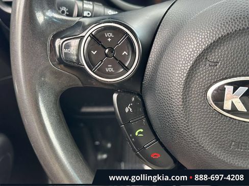 Used 2019 Kia Soul FWD image 18