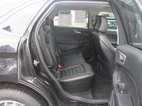 Certified 2024 Ford Edge SEL image 12