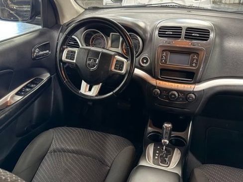 Used 2020 Dodge Journey SE w/ SE Popular Equipment Group FWD image 30