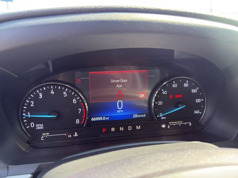 Used 2020 Ford Explorer XLT RWD image 10