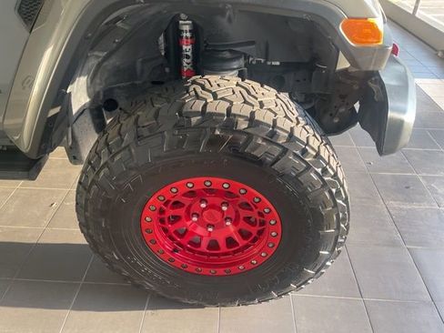 Used 2022 Jeep Gladiator Rubicon w/ LED Lighting Group image 5