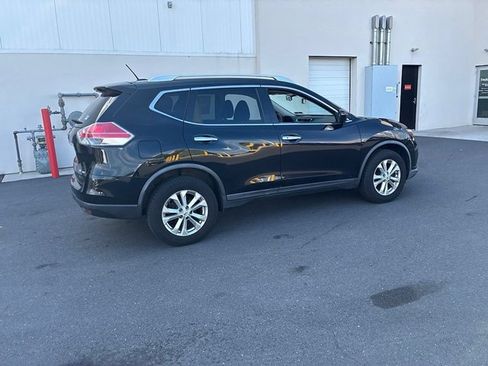 Used 2016 Nissan Rogue SV w/ SV Premium Package AWD/4WD image 7