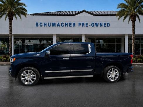 Used 2025 Chevrolet Silverado 1500 High Country AWD/4WD image 4