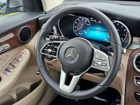 Used 2020 Mercedes-Benz GLC 300 GLC 300 image 28