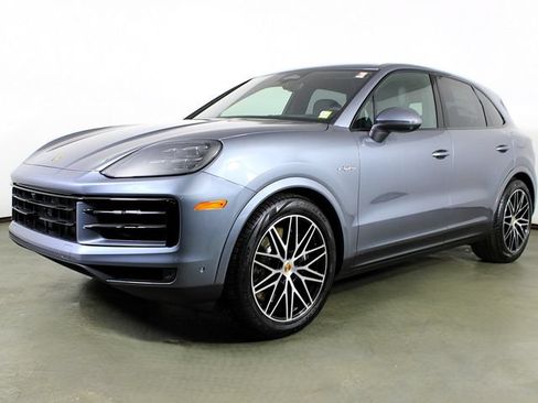 New 2026 Porsche Cayenne E-Hybrid AWD/4WD image 1
