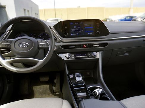 Used 2020 Hyundai Sonata SEL image 11