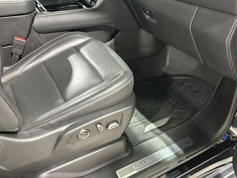 Used 2024 GMC Yukon Denali AWD/4WD image 36