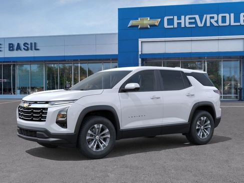 New 2026 Chevrolet Equinox LT w/ Safety and Technology Package FWD image 2