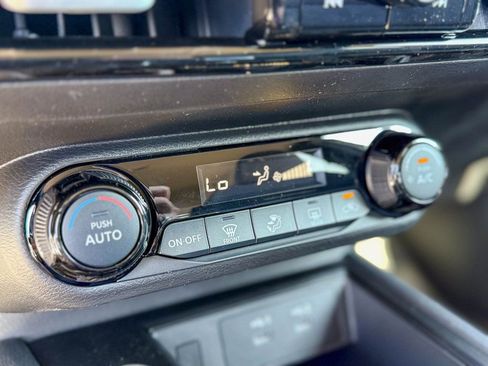 New 2026 Nissan Kicks SV image 32